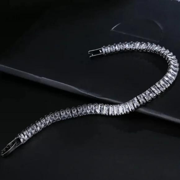 NEW LUXURY 925 STERLING SILVER DIAMOND BRACELET, NICE BRACELET, CUTE BRACELET - Picture 5 of 7
